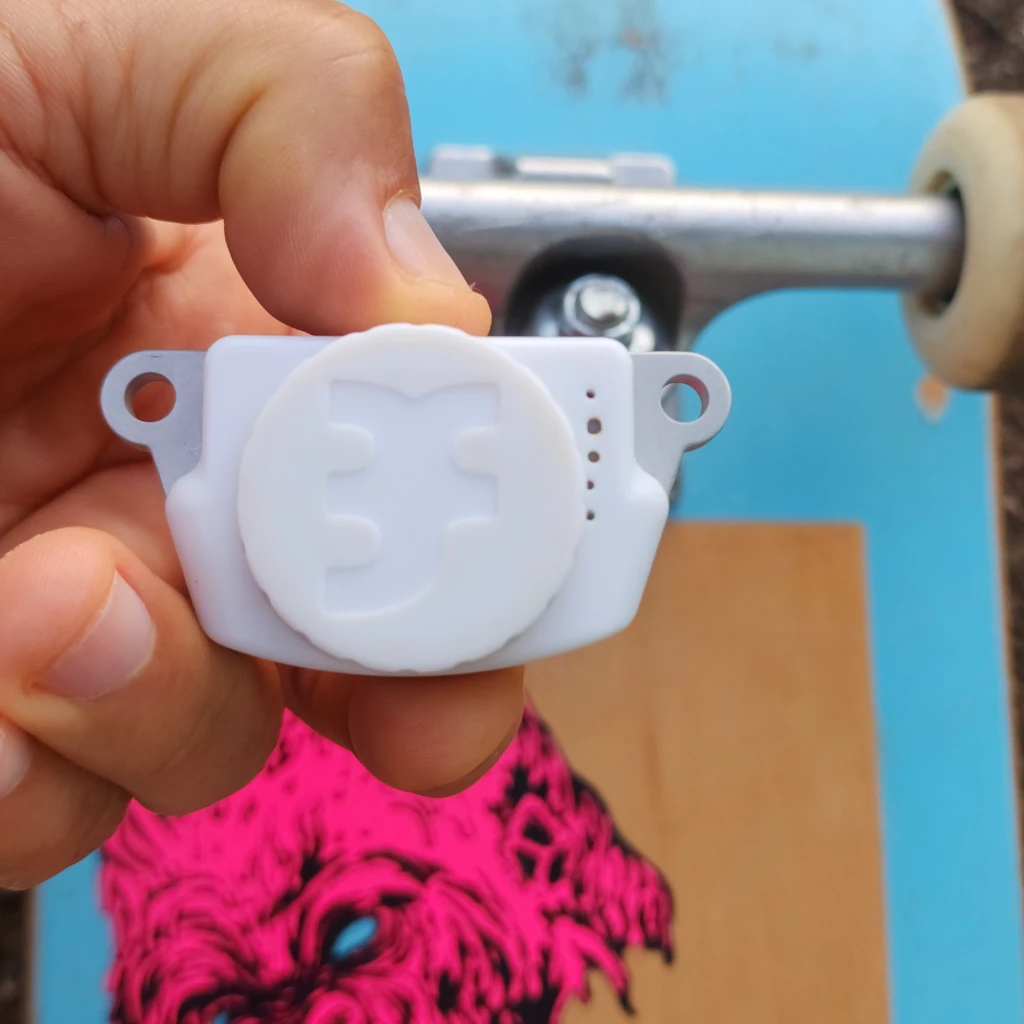 Big Finch Co Skateboard Hitch